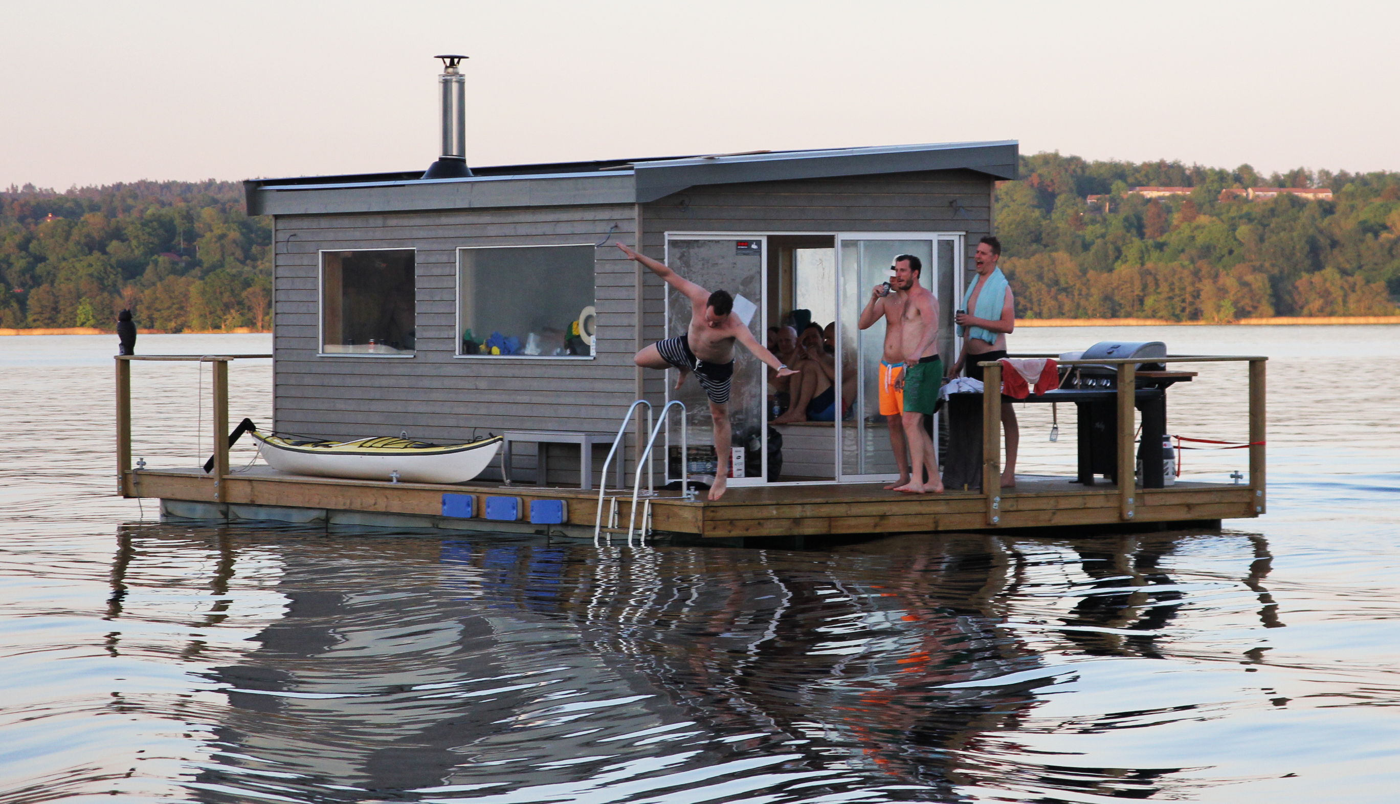 göteborgs bastuflotte sauna raft